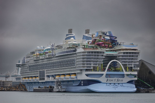 The World’s Largest Cruise Ship Is a Climate Liability